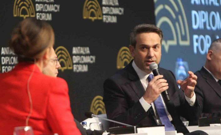 Bakan Bayraktar: "Türkiye enerji piyasalarında geçmişte yaşanan çok yönlü sarsıntılar nedeniyle önemli bir direnç kazandı"