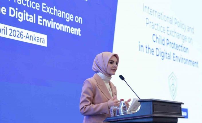 Bakan Göktaş: "Dijital ortamları hukuk, etik, eğitim ve sosyal politika boyutlarıyla birlikte ele almak zorundayız"