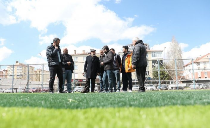 Başkan Çolakbayrakdar: "Her alanda gençlerimizin yanındayız, geleceğin sporcuları bu statta yetişecek