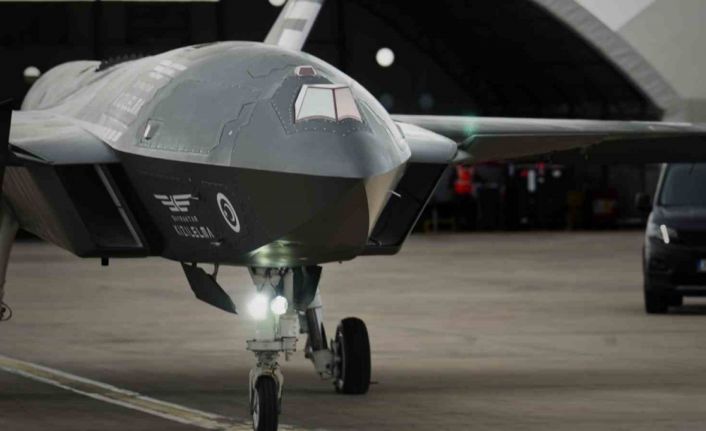 Bayraktar KIZILELMA, ASELSAN KARAT kızılötesi arama ve takip sistemi ile test uçuşu gerçekleştirdi