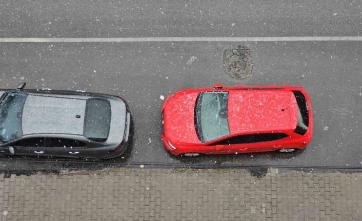 Bitlis’te dolu yağışı