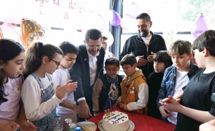 Çekmeköy’de şehit olan Fatma Nur öğretmenin oğlu Hasan Kemal’e doğum günü sürprizi