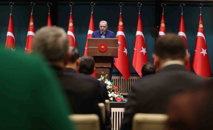 Cumhurbaşkanı Erdoğan: "Okullarımızın güvenliği meselesi önceliklerimizin en başındadır. Burada en küçük bir taviz söz konusu değildir ve olmayacaktır"