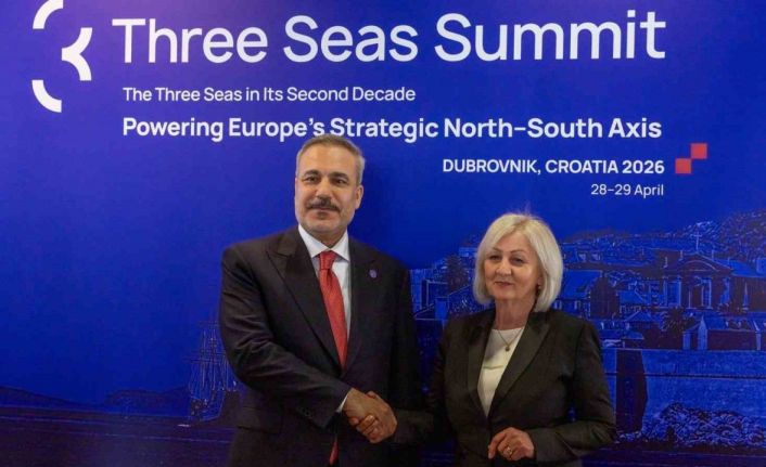 Dışişleri Bakanı Fidan, Bosna-Hersek Bakanlar Konseyi Başkanı Kristo ile bir araya geldi