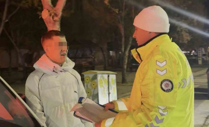 ‘Dur’ ihtarına uymayıp polisten kaçtı, yakalanınca "Hiç mi insafınız yok" deyip ağladı