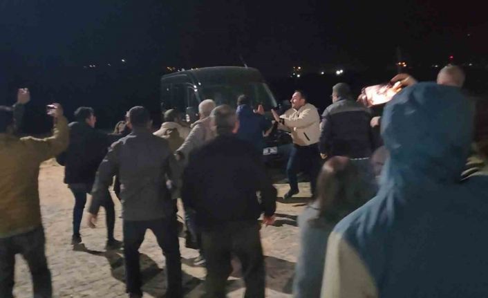 Gülistan Doku soruşturmasında Tunceli Adliyesi önünde arbede