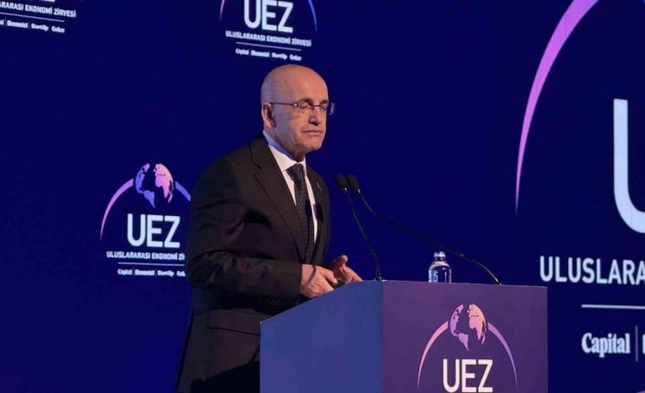 Hazine ve Maliye Bakanı Şimşek: "Vatandaşlarımızın yastık altında 640 milyar doları olduğu tahmin ediliyor"