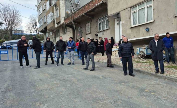 İBB’nin hatalı yıkımı 4 aileyi sokakta bıraktı, yakınlarının yanında kaldıklarını iddia eden aileler çözüm istedi