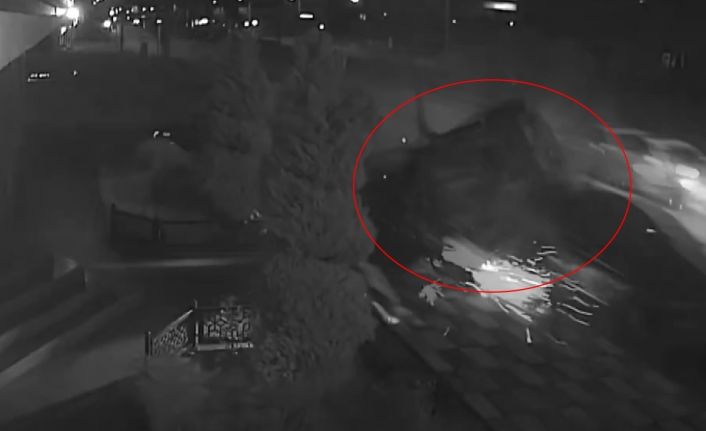 İki aracın yarış iddiası feci kazayla son buldu: 1 kişi yaralandı, 3 araç hasar gördü