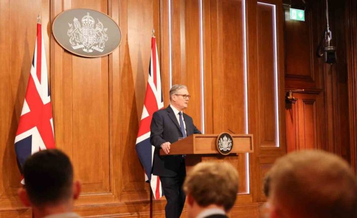 İngiltere Başbakanı Starmer: "Orta Doğu’da seyrüsefer özgürlüğü İngiltere’nin ulusal çıkarıdır"