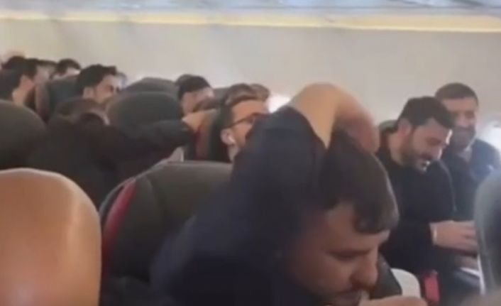 İstanbul-Van seferini yapan uçak zorlu hava şartlarına rağmen başarıyla indi