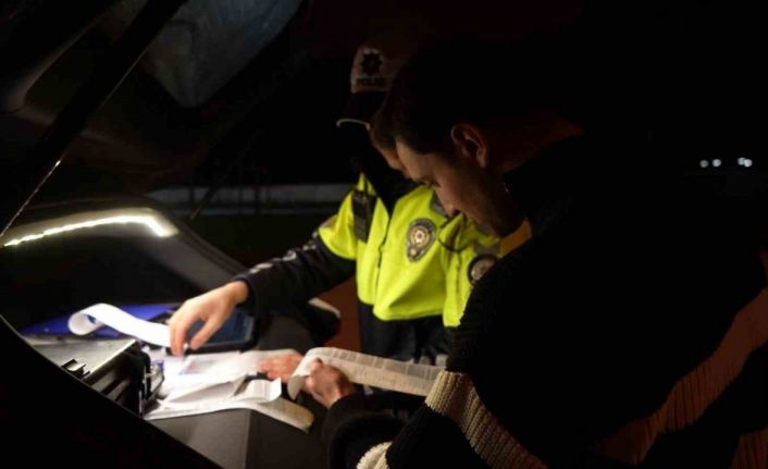 Kadıköy’de makas atan sürücü: "90 bin lirasında değilim ama arabamı bağlama"