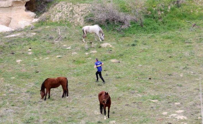 Kapadokya’da sporcular hem zamana hem zorlu doğa şartlarına meydan okudu