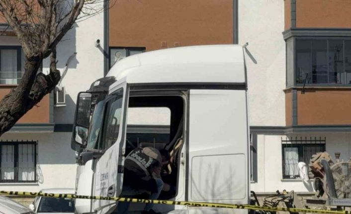 Kardeşini pusu kurarak öldürdü, babasının katili çıktı: "Hedefinde annesi de vardı" iddiası