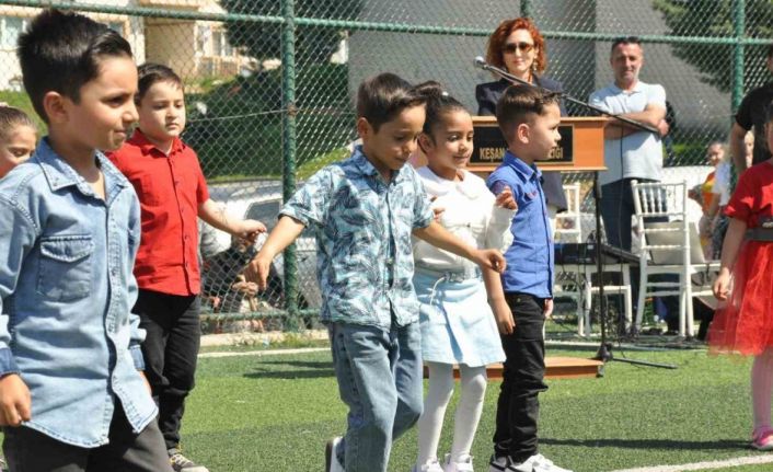 Keşan’da Romanlar Günü kutlamaları renkli görüntülere sahne oldu