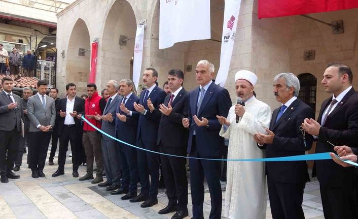 Kilis’te 6 Şubat depreminde hasar gören 3 vakıf eseri ibadete açıldı