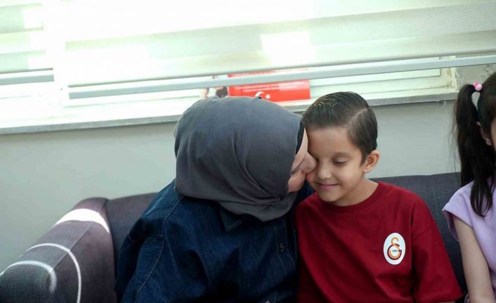 Kızını karaciğer nakli beklerken kaybetti, oğlu organ bağışıyla hayata tutundu