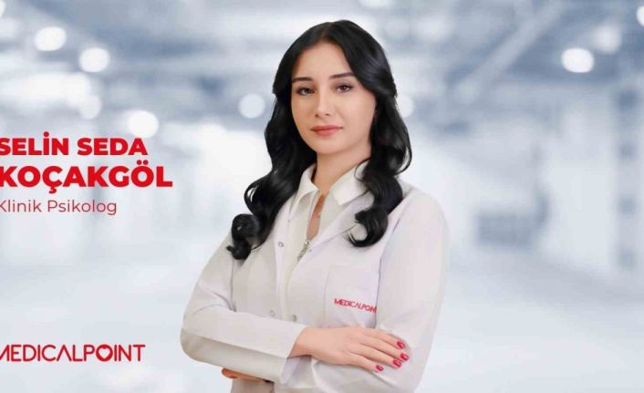 Klinik Psikolog Selin Seda Koçakgöl: "Sosyal medya, ilişkilerde fark edilmeden uzaklık oluşturabiliyor" dedi.