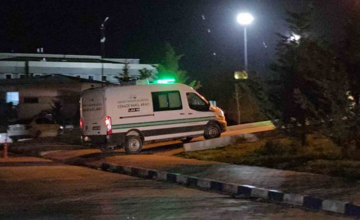 Köpeklerin saldırısında ölen çocuğun cenazesi Adli Tıp Kurumuna sevk edildi