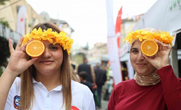 Kozan Portakal Çiçeği Festivali renkli görüntülere başladı