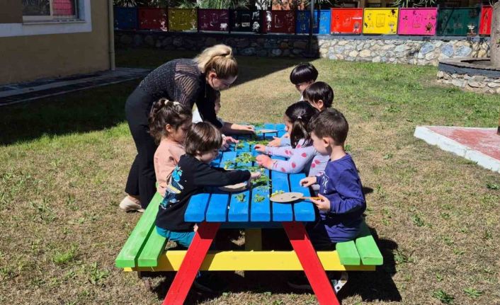 Kuşadası Belediyesi Çocuk Gelişim Merkezi’nde minikler yarınlara hazırlanıyor