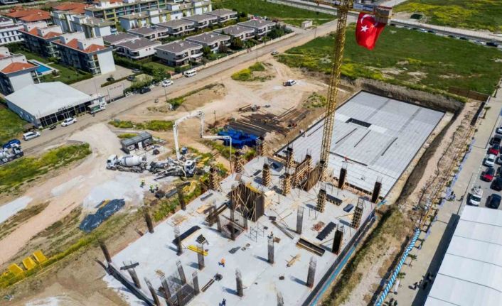 Manisa’da iş dünyasının yeni prestij merkezi Work&Life için ilk kazma vuruldu