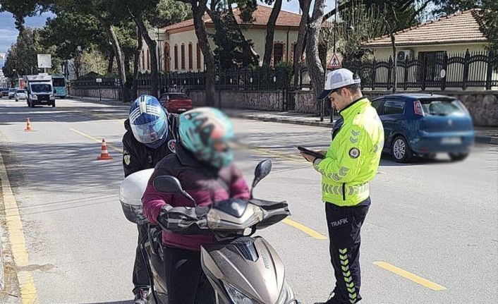 Manisa’da motosiklet denetimi: 540 sürücüye, 3 milyon 800 bin TL ceza