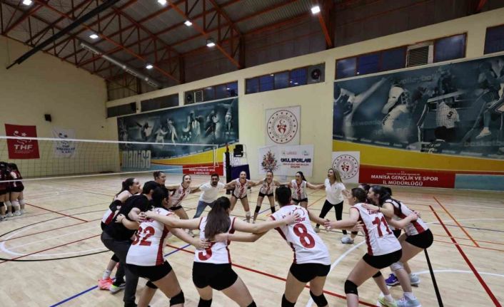 Manisa’da Yıldız Kızlar Voleybol İl Şampiyonu Değerli Zamanlar Spor Kulübü oldu