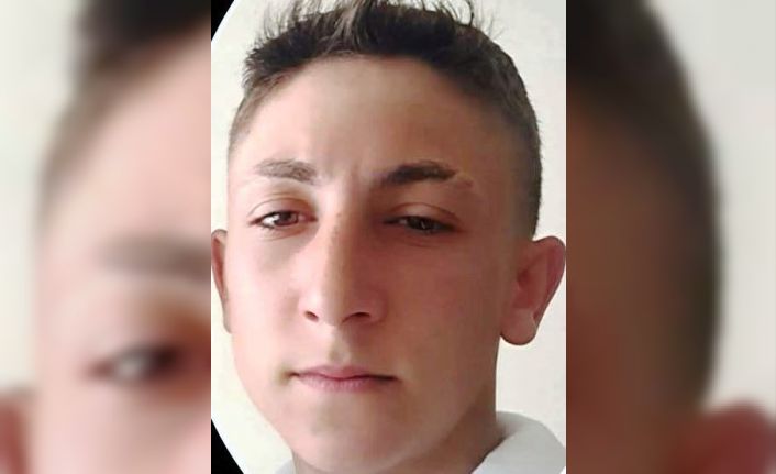 Motosiklet kazasında ağır yaralanan 19 yaşındaki genç 14 günlük yaşam mücadelesini kaybetti