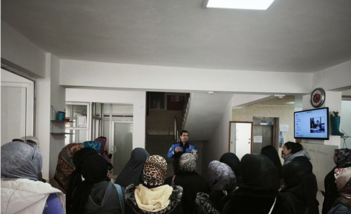 Niğde’de polisten vatandaşa dolandırıcılık uyarısı