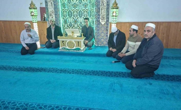 Okul saldırısında hayatını kaybeden öğretmen ve öğrenciler için Hisarcık’ta mevlit okutuldu