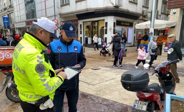 Ordu’da trafiğe kapalı caddede motosiklet kullanan 261 sürücüye 364 bin lira ceza