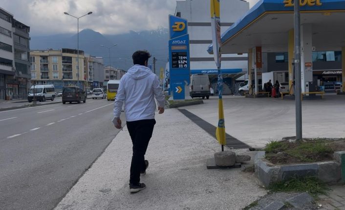 Plakayı okuyamadı, fişe "Putin" yazdı... Ruslara kahkaha attıran olay işsiz bıraktı