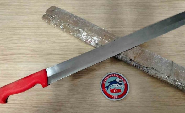 Polis bir haftada 7 bin 603 şahsın kimlik sorgulamasını yaptı