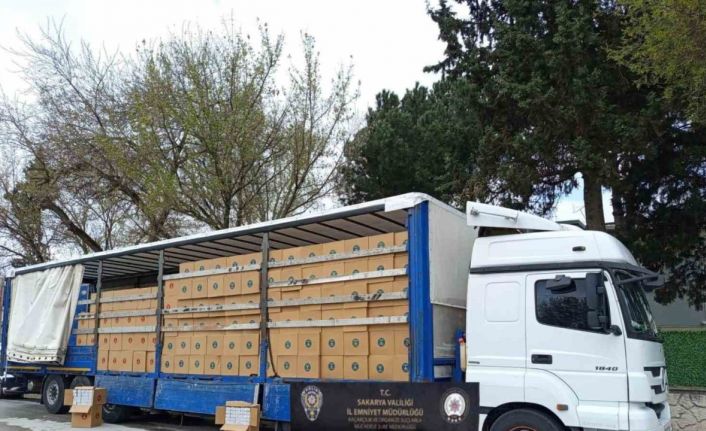 Polis kaçakçılığa izin vermiyor: 8 milyon boş makaron ele geçirildi