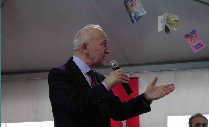 Prof. Dr. Ahmet Şimşirgil: "Hocaya hürmet göstermeyen bir nesil neyi başarabilir"