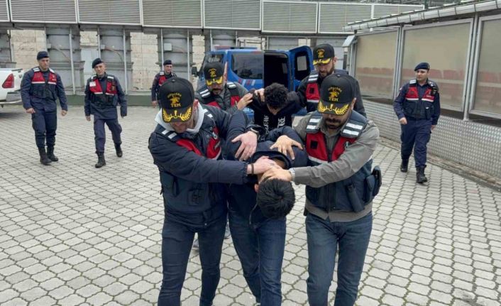 Samsun’da Tik Tok canlı yayınında terör propagandası yapan 2 inşaat işçisi adliyeye sevk edildi