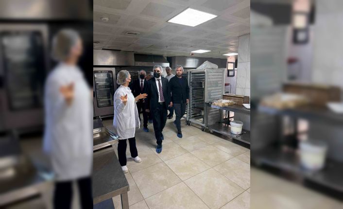 Şırnak’ta 3 bin aileye umut olan hizmet: Yemek üretim süreci yerinde incelendi