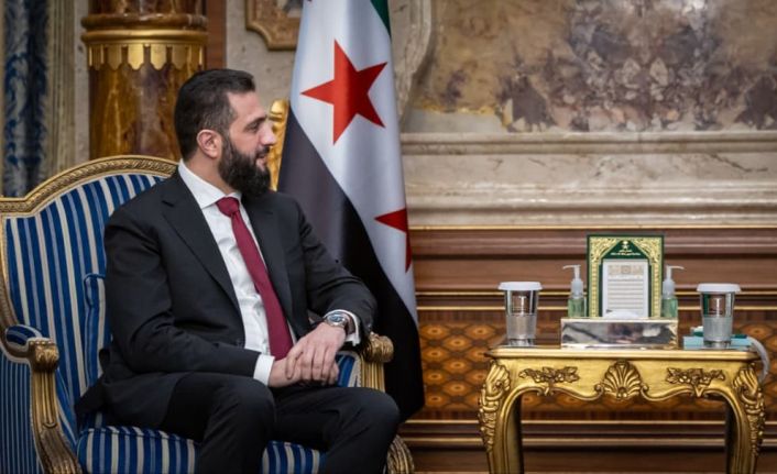 Suriye Devlet Başkanı eş-Şara, Suudi Arabistan Veliaht Prensi Selman ile görüştü