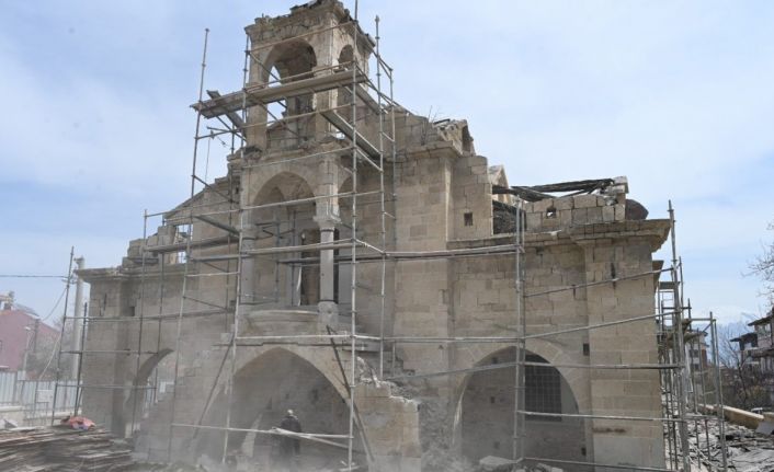 Tarihi Aya Yorgi Kilisesi kütüphane ve endemik bitkiler araştırma merkezine dönüşüyor