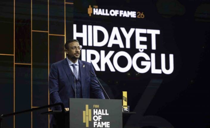 TBF Başkanı Hidayet Türkoğlu, FIBA Hall of Fame 2026 ödülünü aldı
