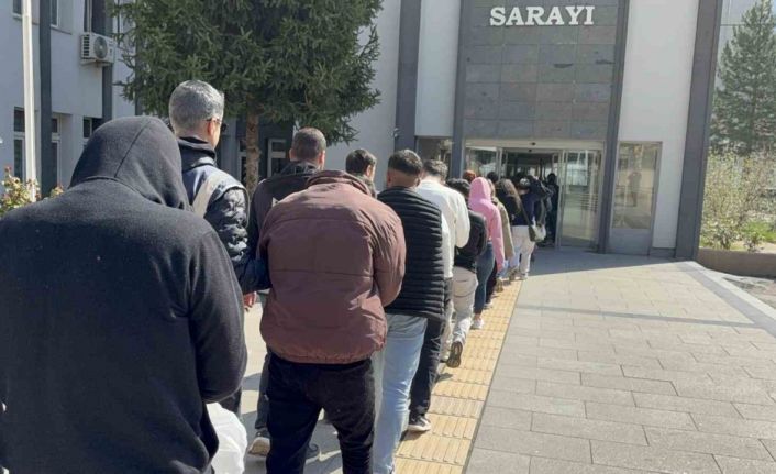Tokat merkezli 2,4 milyarlık yasa dışı bahis operasyonunda 26 zanlı tutuklandı