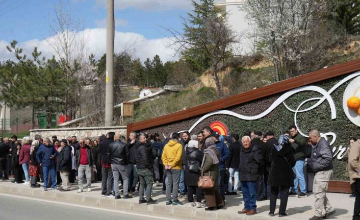 Trafik kazasında ölen 16 yaşındaki Yağmur’un acılı ailesinden bilirkişi raporuna tepki