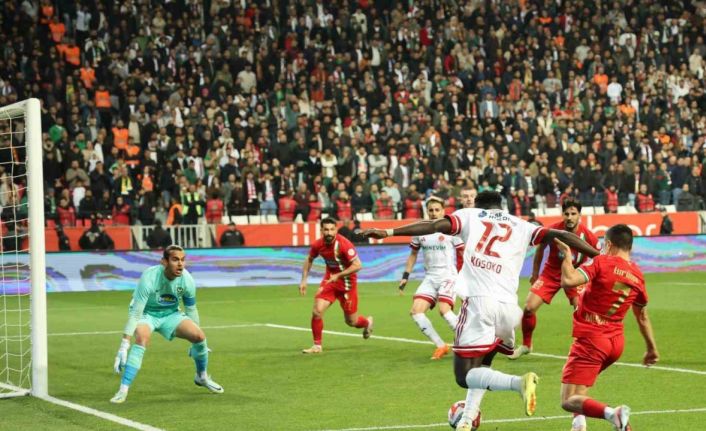 Trendyol 1. Lig: Amed Sportif Faaliyetler: 2 - Ümraniyespor: 2