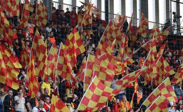 Trendyol Süper Lig: Göztepe: 0 - Galatasaray: 1 (Maç devam ediyor)