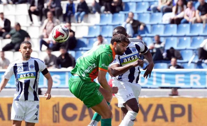 Trendyol Süper Lig: Kasımpaşa: 0 - Corendon Alanyaspor: 0 (Maç devam ediyor)