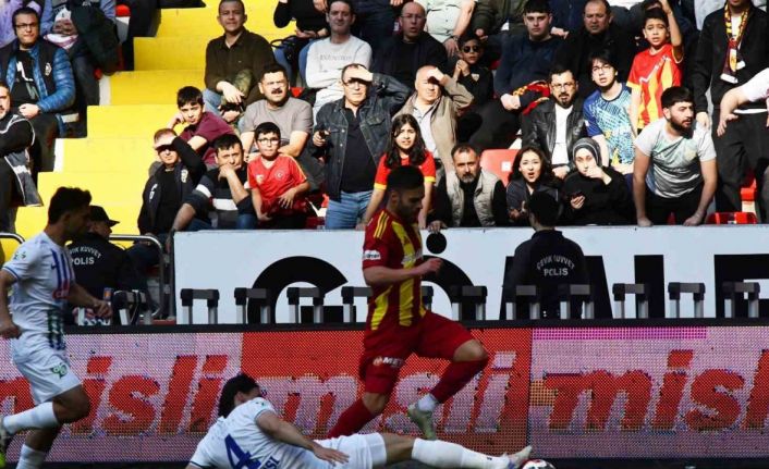 Trendyol Süper Lig: Kayserispor: 0 - Çaykur Rizespor: 0 (Maç devam ediyor)