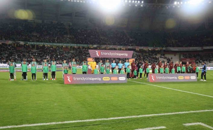 Trendyol Süper Lig: Konyaspor: 0 - Trabzonspor: 0 (Maç devam ediyor)