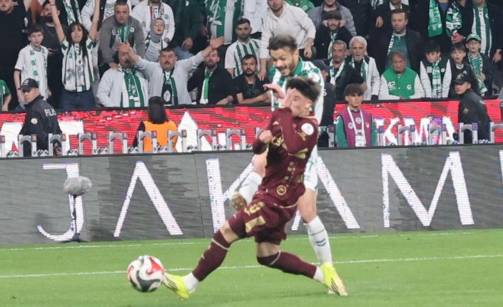 Trendyol Süper Lig: Konyaspor: 2 - Trabzonspor: 1 (Maç sonucu)