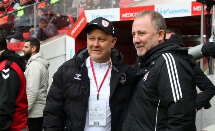 Trendyol Süper Lig: Samsunspor: 0 - Beşiktaş: 0 (Maç devam ediyor)